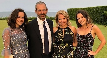 Elinor posing with her whole family